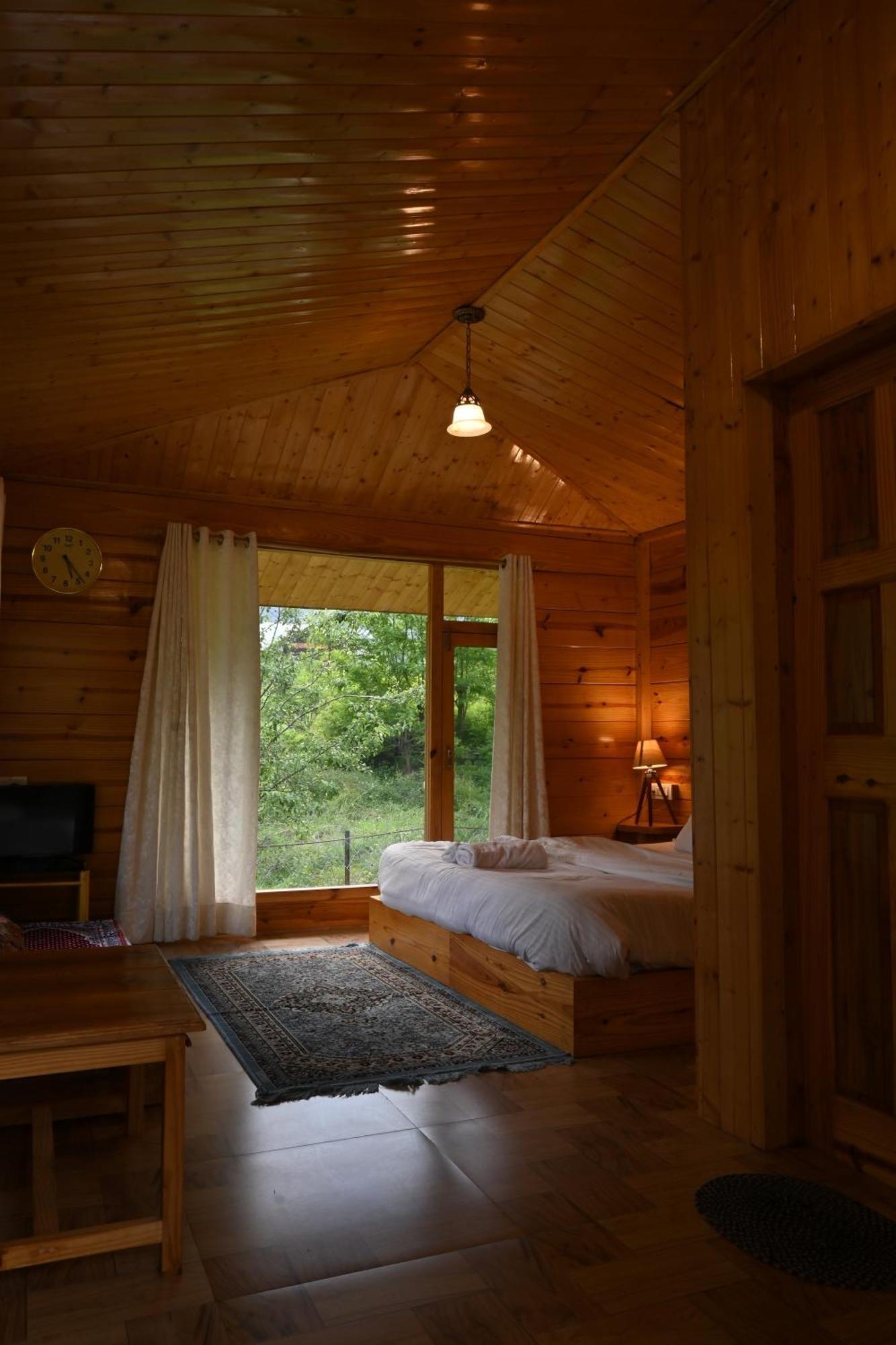 Cascade Mountain Retreat Manali Bed and Breakfast Buitenkant foto