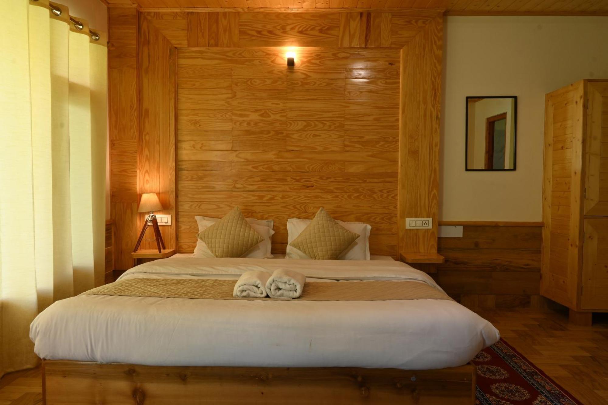 Cascade Mountain Retreat Manali Bed and Breakfast Buitenkant foto