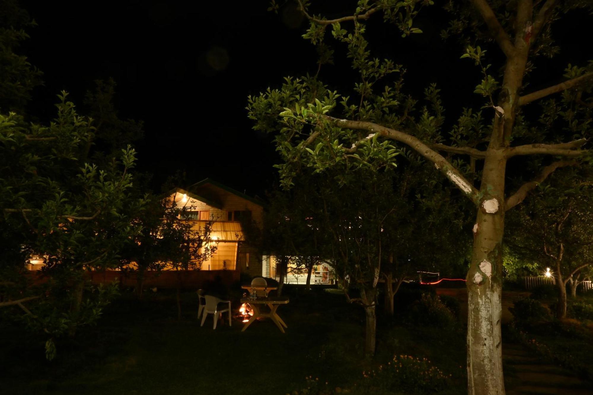 Cascade Mountain Retreat Manali Bed and Breakfast Buitenkant foto