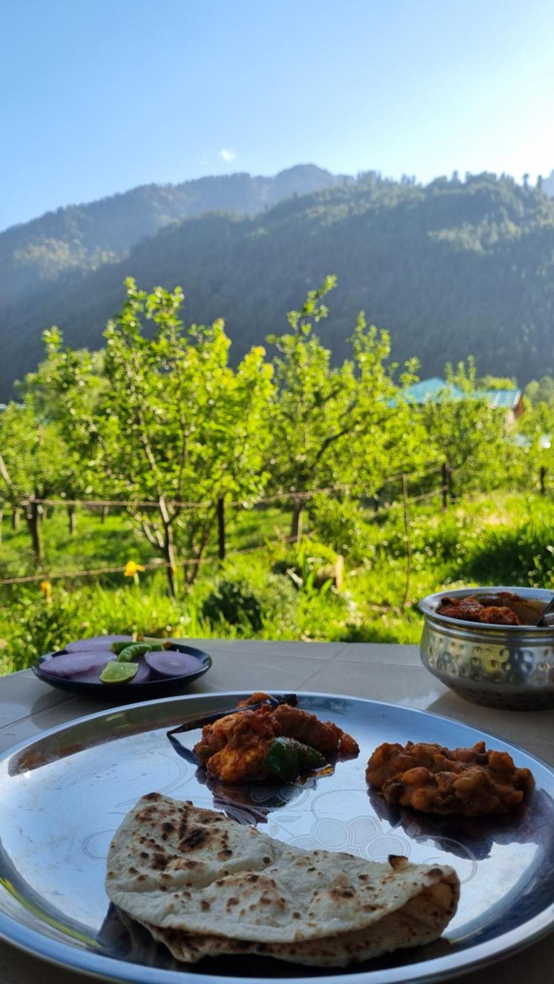 Cascade Mountain Retreat Manali Bed and Breakfast Buitenkant foto