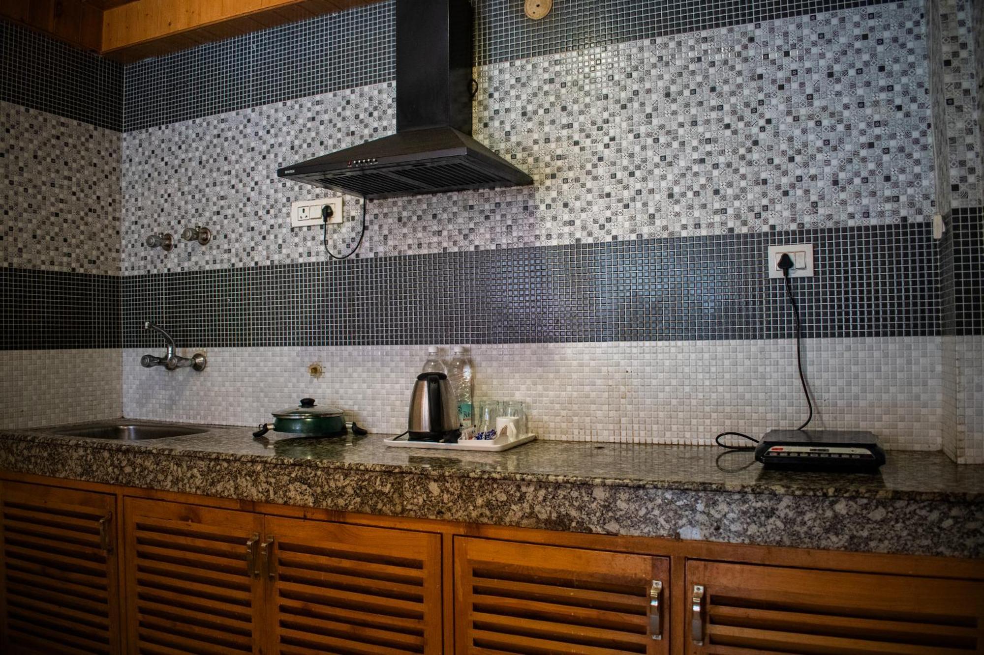 Cascade Mountain Retreat Manali Bed and Breakfast Buitenkant foto